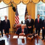 Trump : Nous quitterons bientôt l’Iran, et si nécessaire, nous y retournerons. Nucléaire ? Je m’en fiche, nous observerons depuis le satellite.