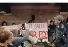 Des militants pro-palestiniens à Venise interrompent une conférence d’un militant juif de gauche : « Sionistes dehors ! »