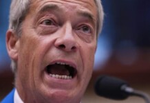 “Hitler avait raison” et “Tais-toi, Juif” : la tempête antisémite menaçant Nigel Farage