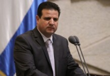 Ayman Odeh jugé pour 37 infractions routières : un député au volant de la polémique
