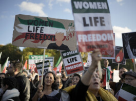 Nous sommes plus que jamais à l’aube de la désatanisation du monde — par Philippe ARNON