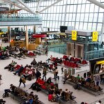 Incident inhabituel à l’aéroport Heathrow : un gaz inconnu pulvérisé dans un parking
