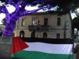 « Notre cœur bat à l’unisson » : la ville italienne de Riace signe un accord de villes jumelées avec Gaza – le gouvernement l’annule