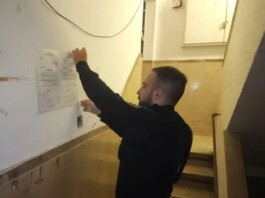 Drame à Bnei Brak : un nourrisson meurt dans une crèche illégale, la gardienne arrêtée pour négligence