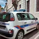 L’antisémitisme frappe encore la France : une école primaire juive vandalisée à Paris