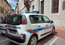 L’antisémitisme frappe encore la France : une école primaire juive vandalisée à Paris