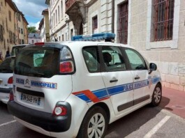 L’antisémitisme frappe encore la France : une école primaire juive vandalisée à Paris