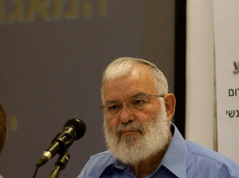 Le haut responsable est clair : celui qui promet ça au public, il ment