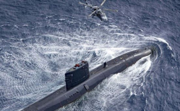 HMS Anson dans les profondeurs : le sous-marin nucléaire britannique silencieux positionné face à l’Iran