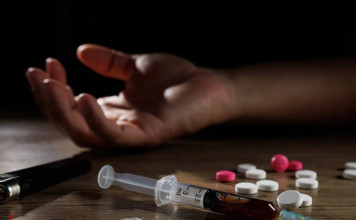 Jerusalem | Il fournit de la drogue dure à une jeune femme de 18 ans — elle meurt d’une overdose, il est arrêté