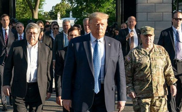 Donald Trump annonce au milieu de la nuit la suspension du « Project Freedom » dans le détroit d’Ormuz