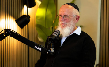 Rav Yaakov Medan : « Il faut enrôler les Haredim, mais je m’oppose à leur arrestation »
