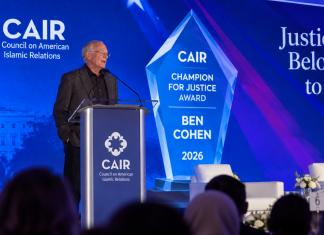 Le CAIR décerne son prix « Champion de la justice » à Ben Cohen, cofondateur de Ben & Jerry’s, le soir de Roch Hachana