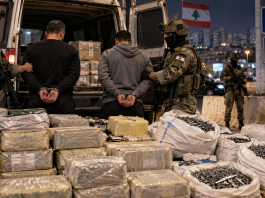 Liban : deux membres du Hezbollah interceptés avec des centaines de kilos d’explosifs en route vers Beyrouth